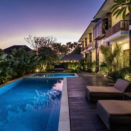 Cove Tevana Seminyak Esterno foto